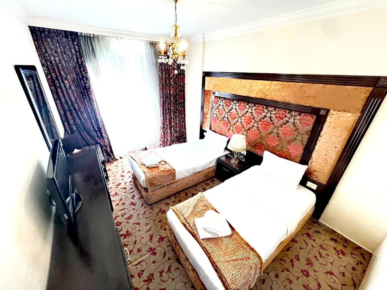 Queens Suite Hotel Бейрут Екстериор снимка