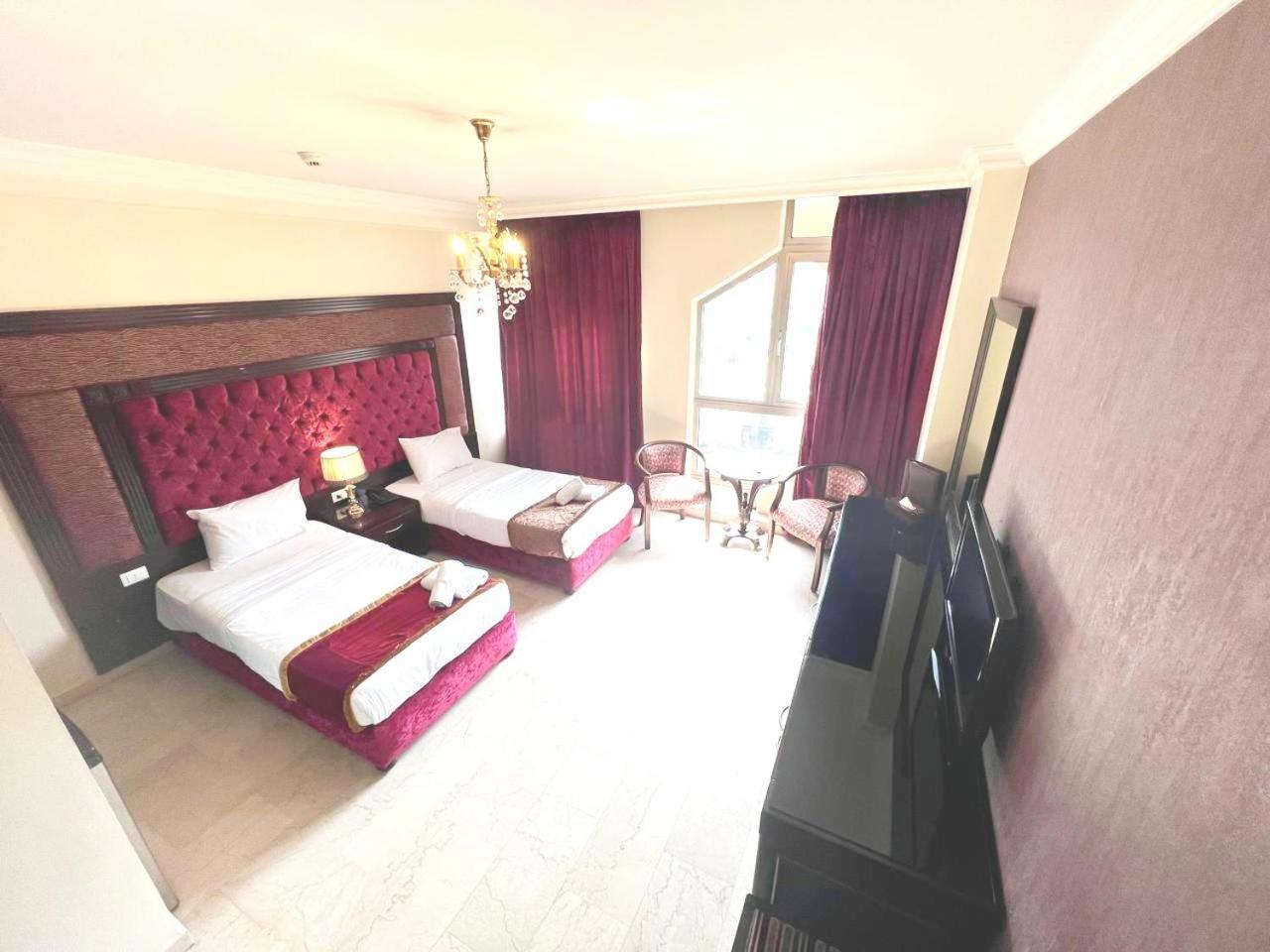 Queens Suite Hotel Бейрут Екстериор снимка