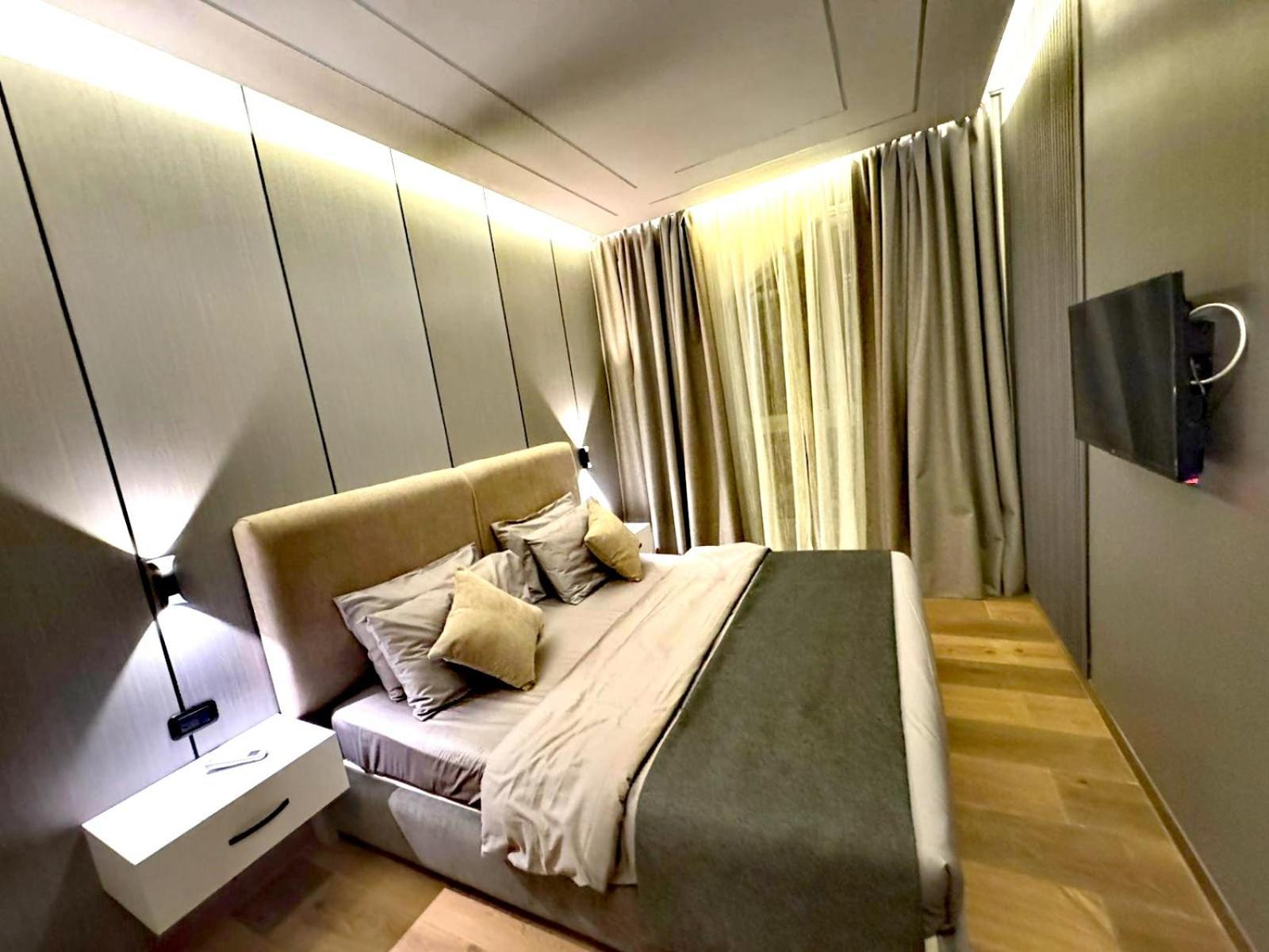Queens Suite Hotel Бейрут Екстериор снимка