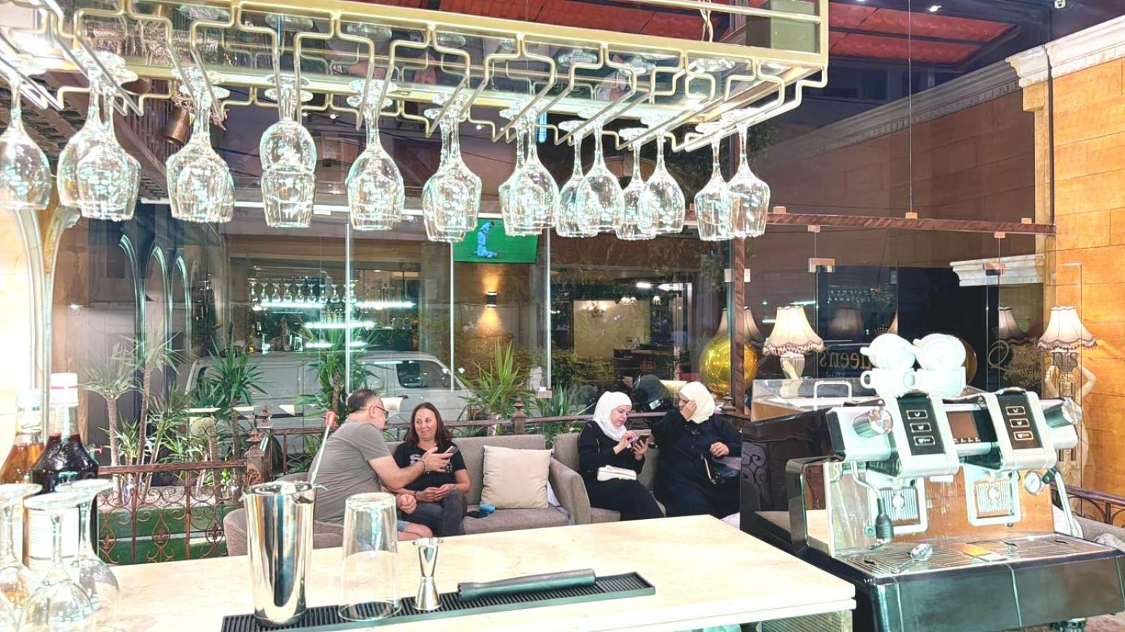 Queens Suite Hotel Бейрут Екстериор снимка