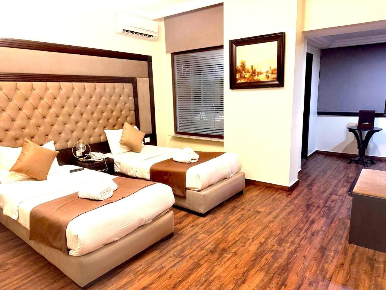 Queens Suite Hotel Бейрут Екстериор снимка